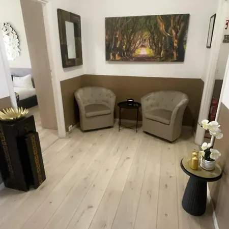 Vatican Sofia House Apartamento *